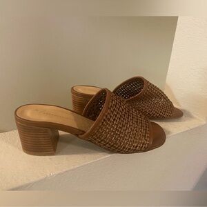 Anthropologie. Women’s Brown Woven Block Heel Mules.Size 7.5 (38).Made in Spain.